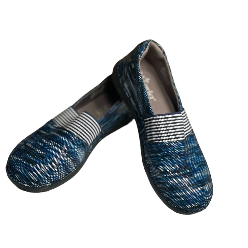 Women’s Alegria Blue Glee Slip-On Non Marking Slip Resistant Shoes Size 36/6